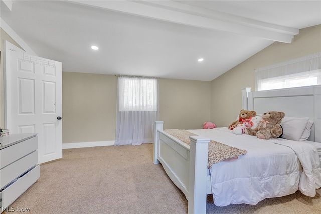 523 Purdue Avenue, Elyria, OH 44035