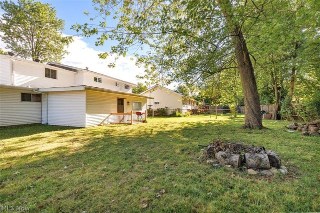 523 Purdue Avenue, Elyria, OH 44035