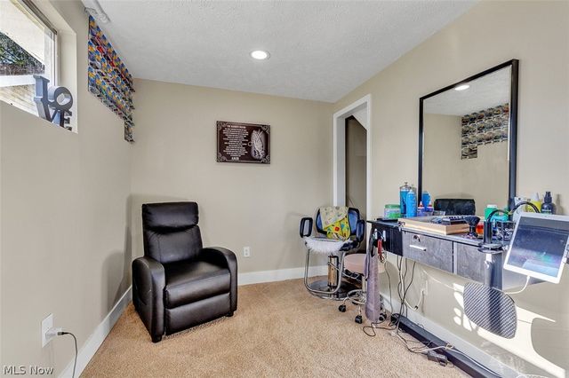 523 Purdue Avenue, Elyria, OH 44035