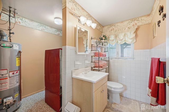 14 Heather Drive, Old Bridge, NJ 08857