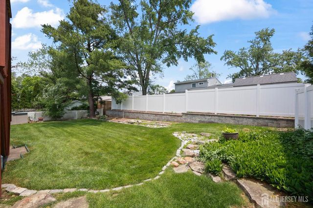 14 Heather Drive, Old Bridge, NJ 08857
