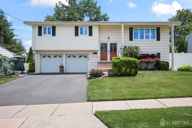 14 Heather Drive, Old Bridge, NJ 08857