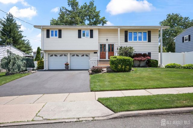 14 Heather Drive, Old Bridge, NJ 08857