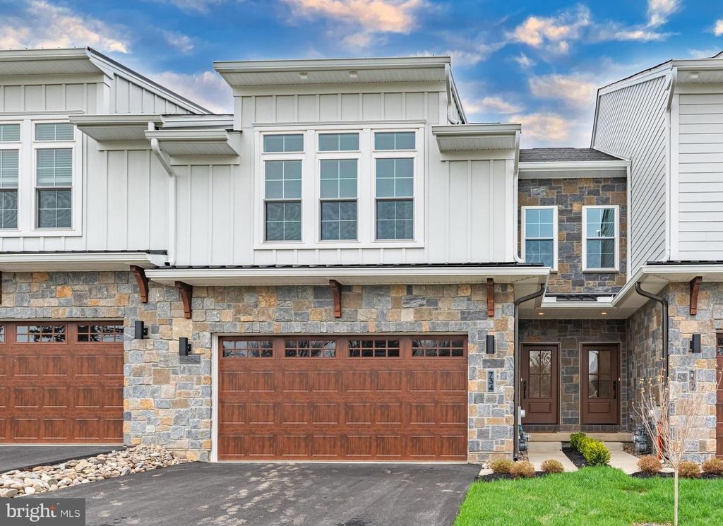 734 EMORY CT., Horsham, PA 19044