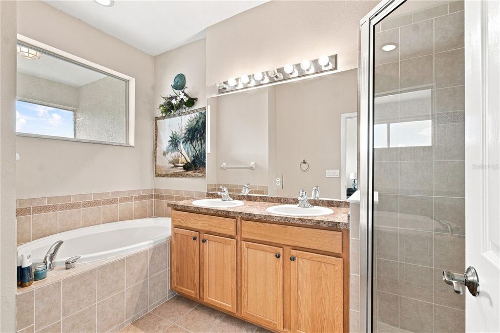 Image 28 of property listing at 2251 PARK CRESCENT DRIVE, Land O Lakes, FL 34639