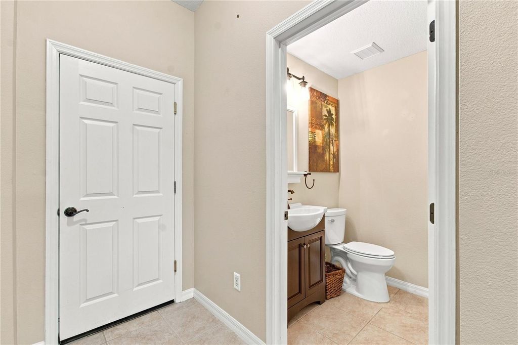 Image 6 of property listing at 2251 PARK CRESCENT DRIVE, Land O Lakes, FL 34639