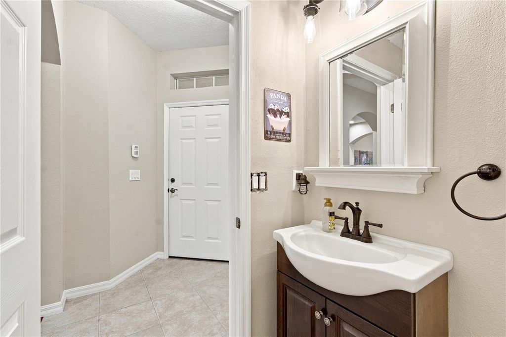Image 7 of property listing at 2251 PARK CRESCENT DRIVE, Land O Lakes, FL 34639