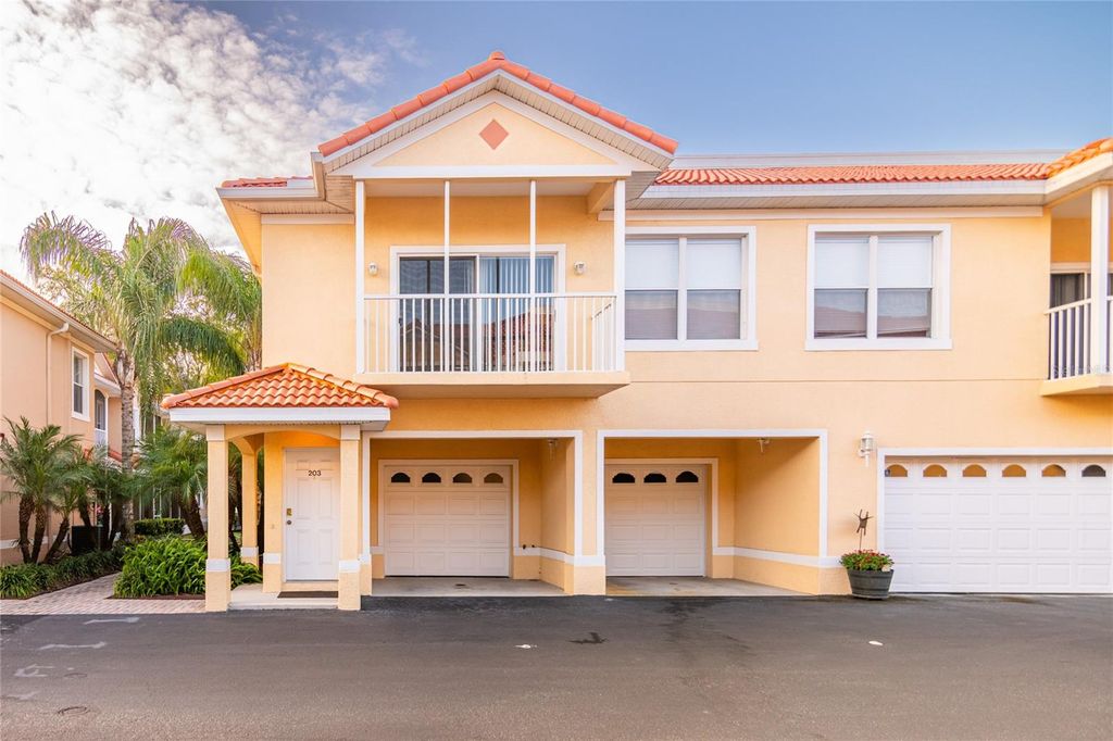 21008 SUNPOINT WAY 203, Lutz, FL 33558