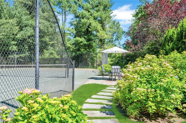 110 Linden Lane, Upper Brookville, NY 11545