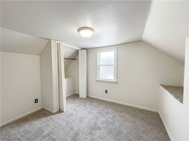 75 Greencroft Road, Bedford, OH 44146