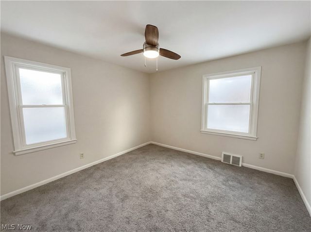 75 Greencroft Road, Bedford, OH 44146