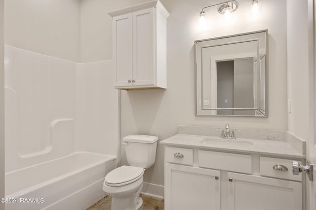 211 Silver Star Court, Broussard, LA 70518