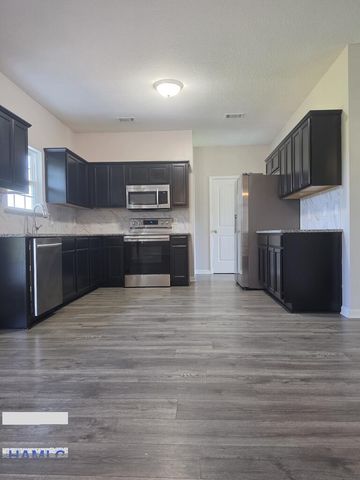 462 Huntington Drive NE, Ludowici, GA 31316