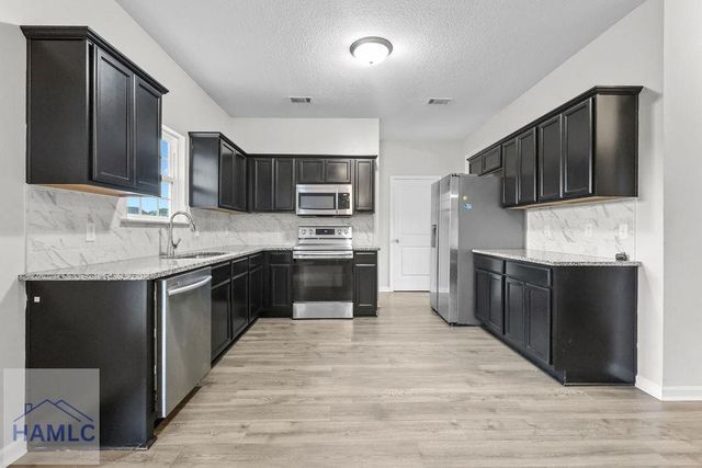 462 Huntington Drive NE, Ludowici, GA 31316