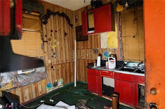 56 Georgia Avenue N, Mobile, AL 36604