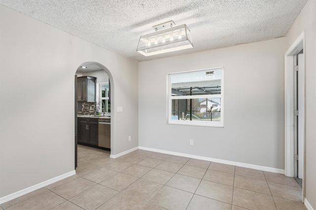 826 SE Quiescent Lane, Port St. Lucie, FL 34983
