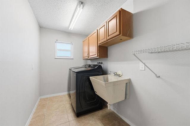826 SE Quiescent Lane, Port St. Lucie, FL 34983