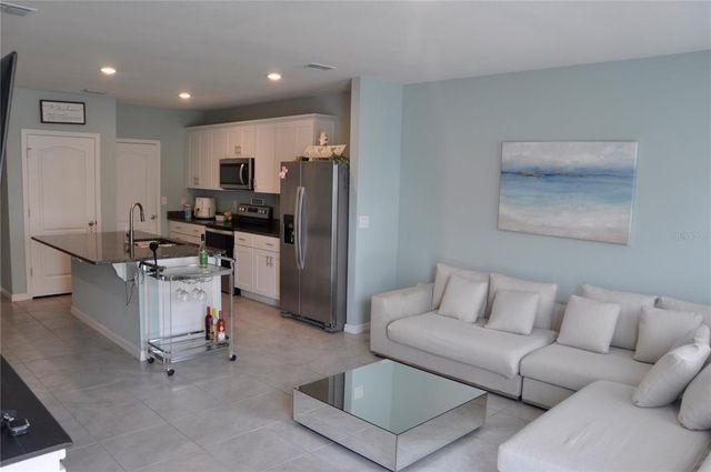 4 BELLA OAKS DRIVE, Port Orange, FL 32129