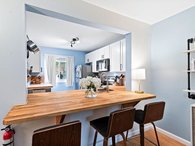 309 Sugar Tree Lane, South Burlington, VT 05403