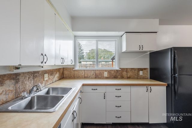 1609 N Plateau Ave, Caldwell, ID 83605