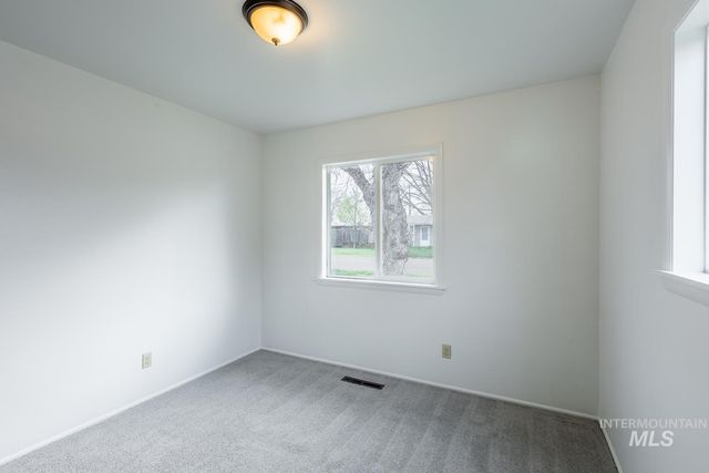 1609 N Plateau Ave, Caldwell, ID 83605