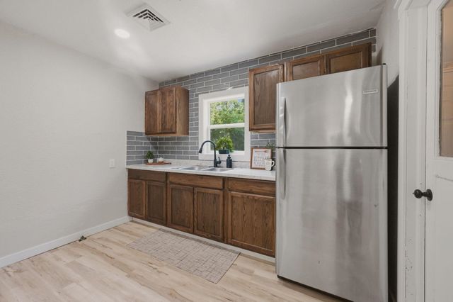 1833 N Green, Wichita, KS 67214