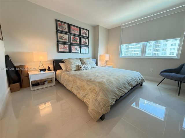 1155 Brickell Bay Dr 2108, Miami, FL 33131