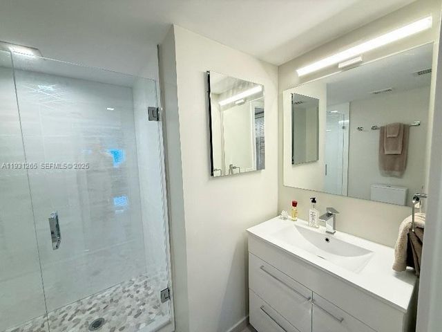 1155 Brickell Bay Dr 2108, Miami, FL 33131