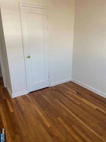 2335 Hudson D6, Fort Lee, NJ 07024