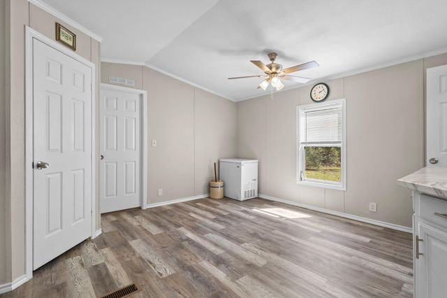 1207 Ivanhoe Estates Drive, Ivanhoe, TX 75979