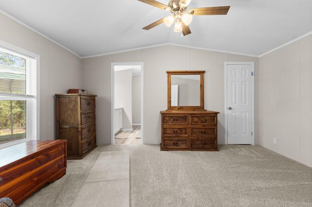 1207 Ivanhoe Estates Drive, Ivanhoe, TX 75979