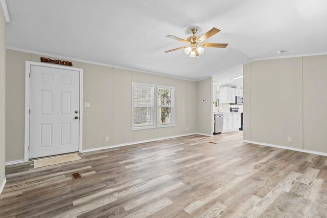 1207 Ivanhoe Estates Drive, Ivanhoe, TX 75979