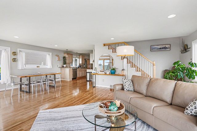 371 Killarney Beach Road, Bay City, MI 48706