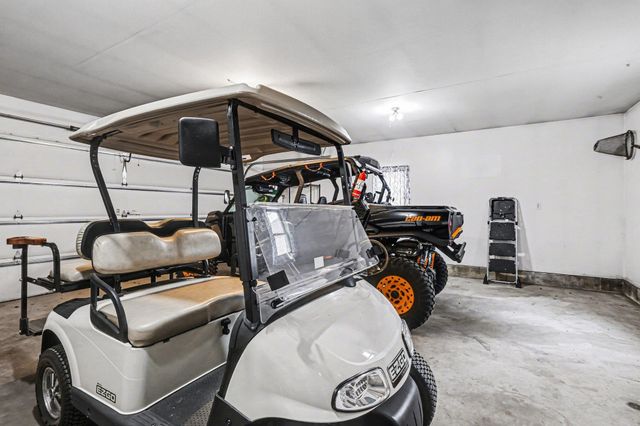 371 Killarney Beach Road, Bay City, MI 48706