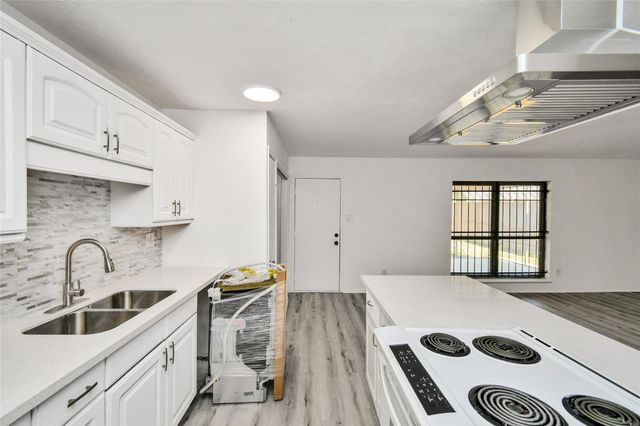 16210 Lazy Ridge Road, Houston, TX 77053