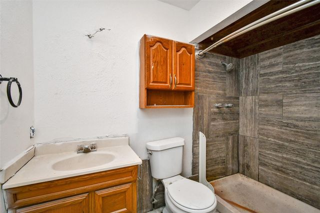 16210 Lazy Ridge Road, Houston, TX 77053