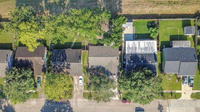 16210 Lazy Ridge Road, Houston, TX 77053