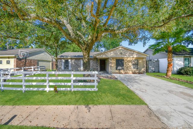 16210 Lazy Ridge Road, Houston, TX 77053