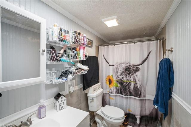 6092 Cain Forest Drive, Walkertown, NC 27051