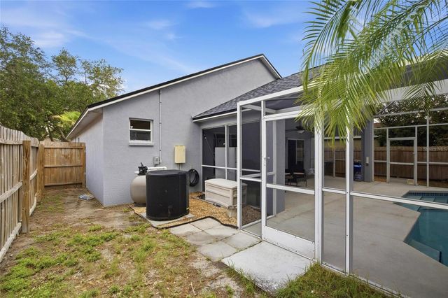 7611 WILTSHIRE PARK PLACE, Apollo Beach, FL 33572