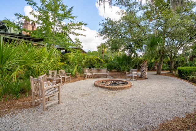 653 Barbados Drive, Charleston, SC 29492