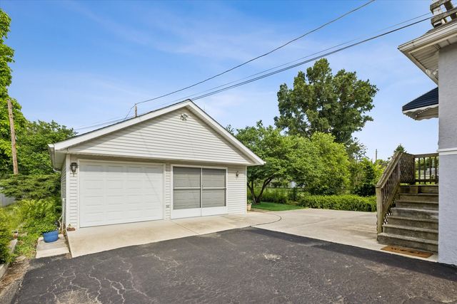 509 S Oakland Avenue, Villa Park, IL 60181