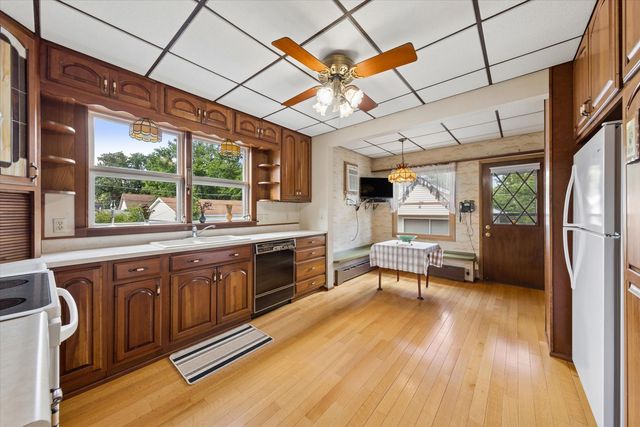 509 S Oakland Avenue, Villa Park, IL 60181
