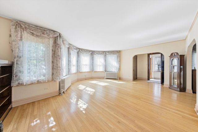 509 S Oakland Avenue, Villa Park, IL 60181