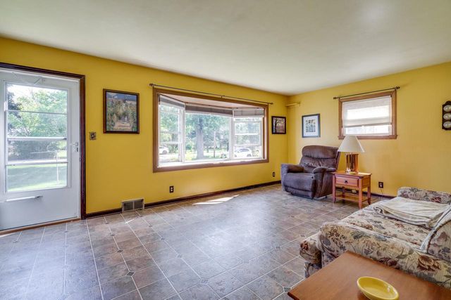 3010 100th AVENUE, Kenosha, WI 53144