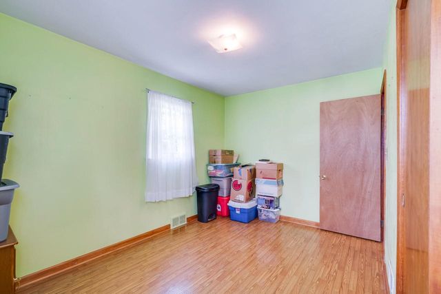 3010 100th AVENUE, Kenosha, WI 53144