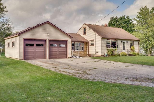 3010 100th AVENUE, Kenosha, WI 53144