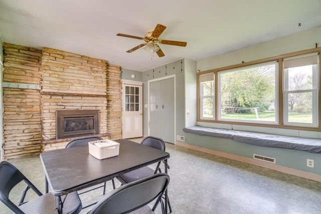 3010 100th AVENUE, Kenosha, WI 53144