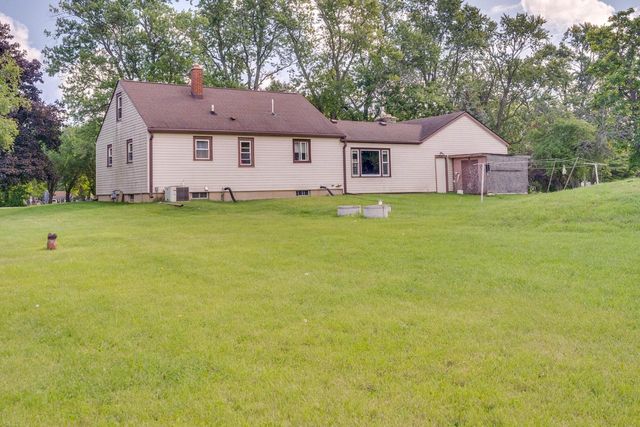 3010 100th AVENUE, Kenosha, WI 53144