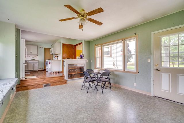3010 100th AVENUE, Kenosha, WI 53144